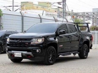 리얼 뉴 콜로라도 3.6 Z71-X 미드나잇 4WD